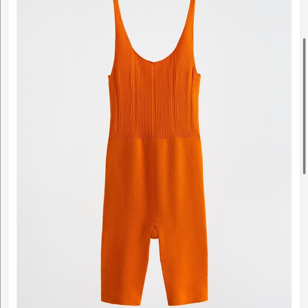 ORANGE JUMPSUIT 🍊 ZARA